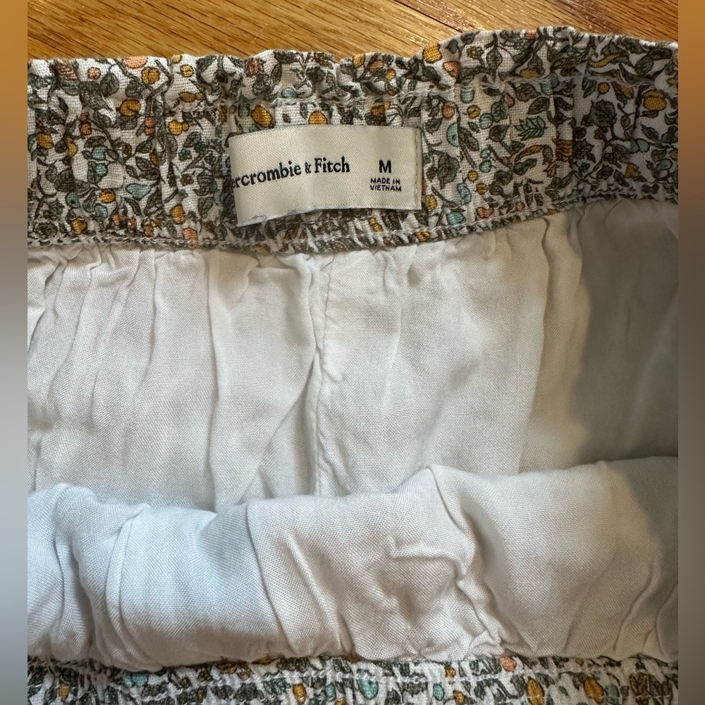 Abercrombie & Fitch Floral Linen Blend Two Piece Cropped Tank and Shorts Set M - Picture 11 of 11